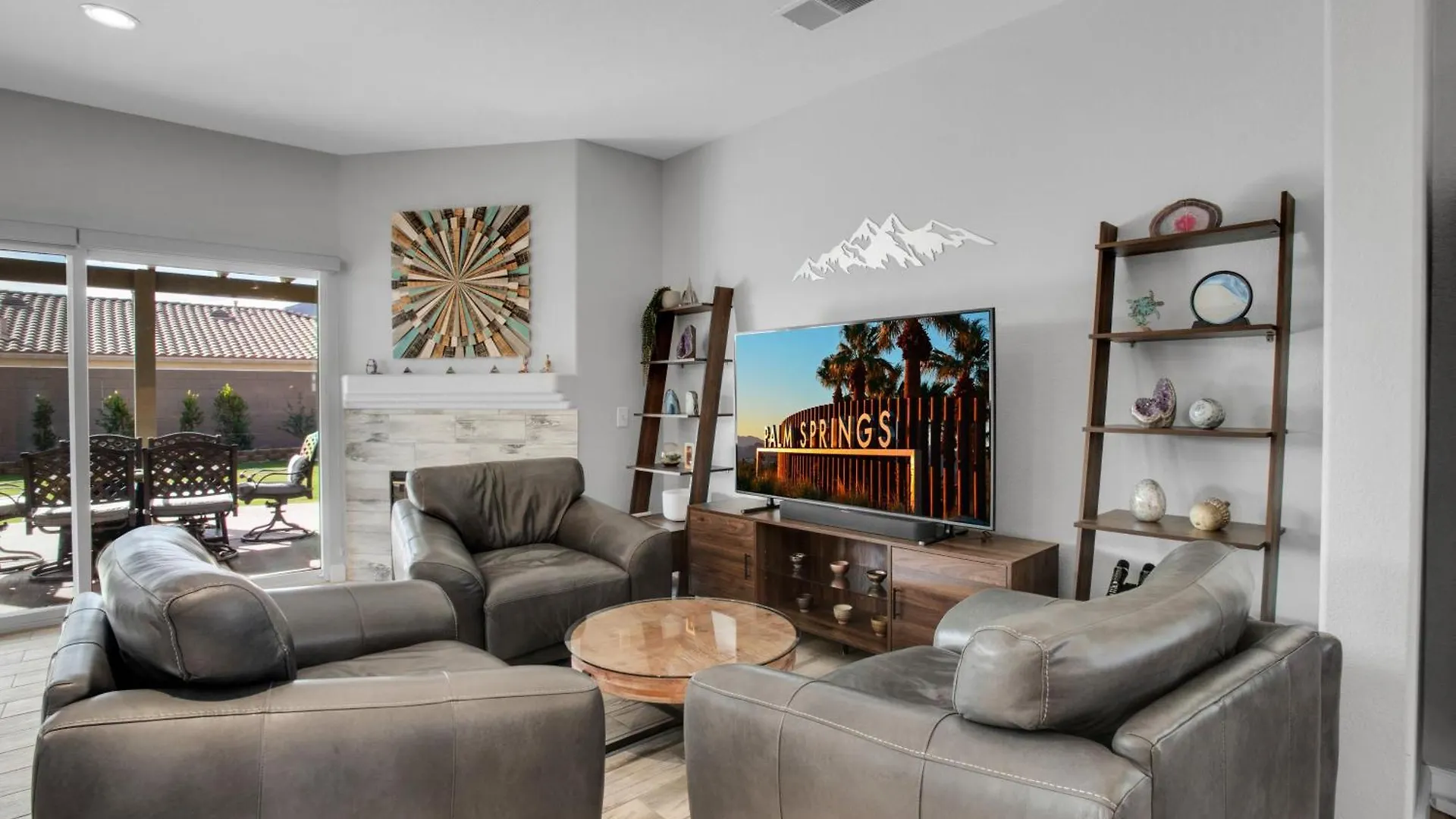 Palm Springs Home Mountain Views, Near Downtown! Holiday home Palm Springs